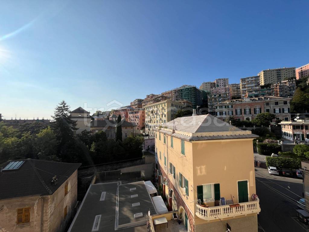 appartamento in vendita a Genova in zona Cornigliano