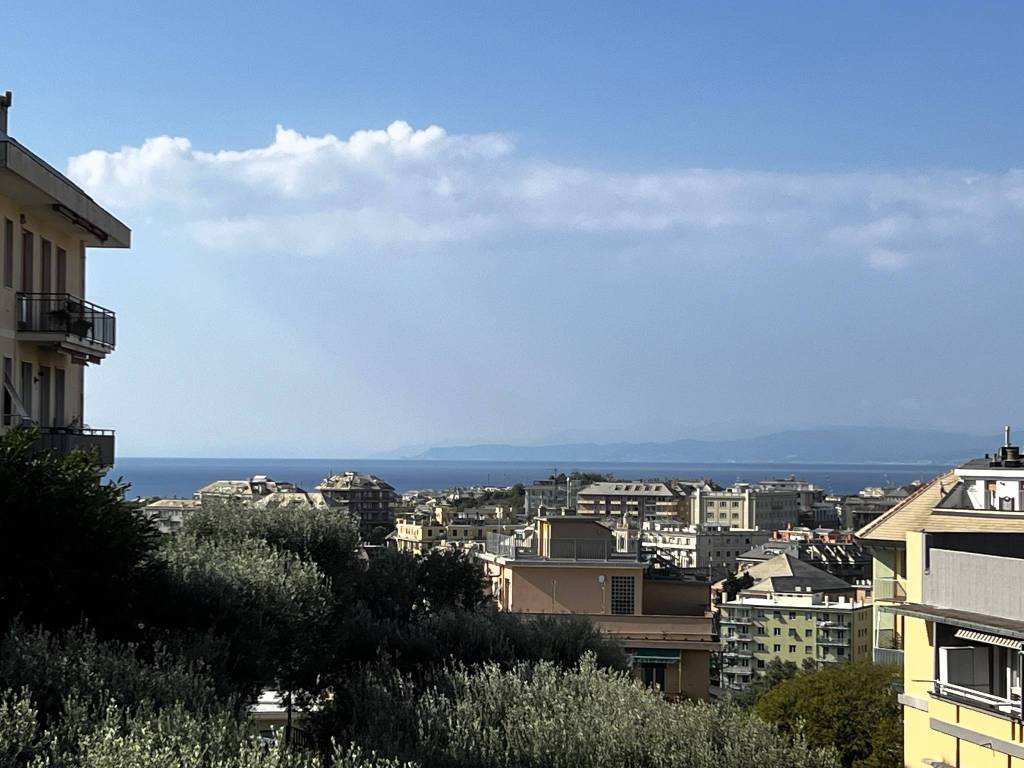 appartamento in vendita a Genova in zona San Martino