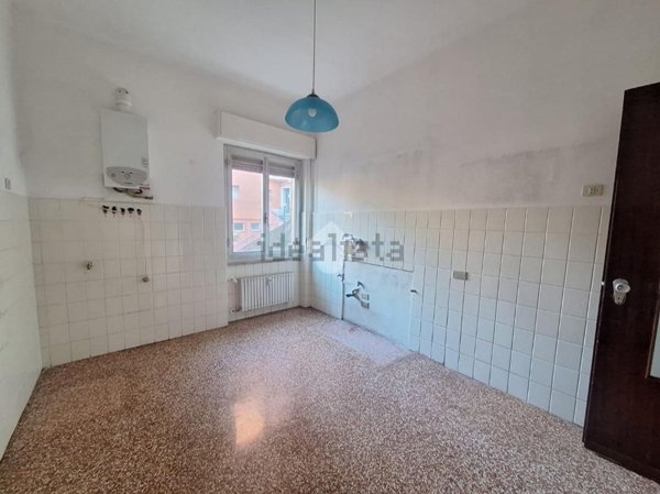 appartamento in vendita a Genova in zona Bolzaneto