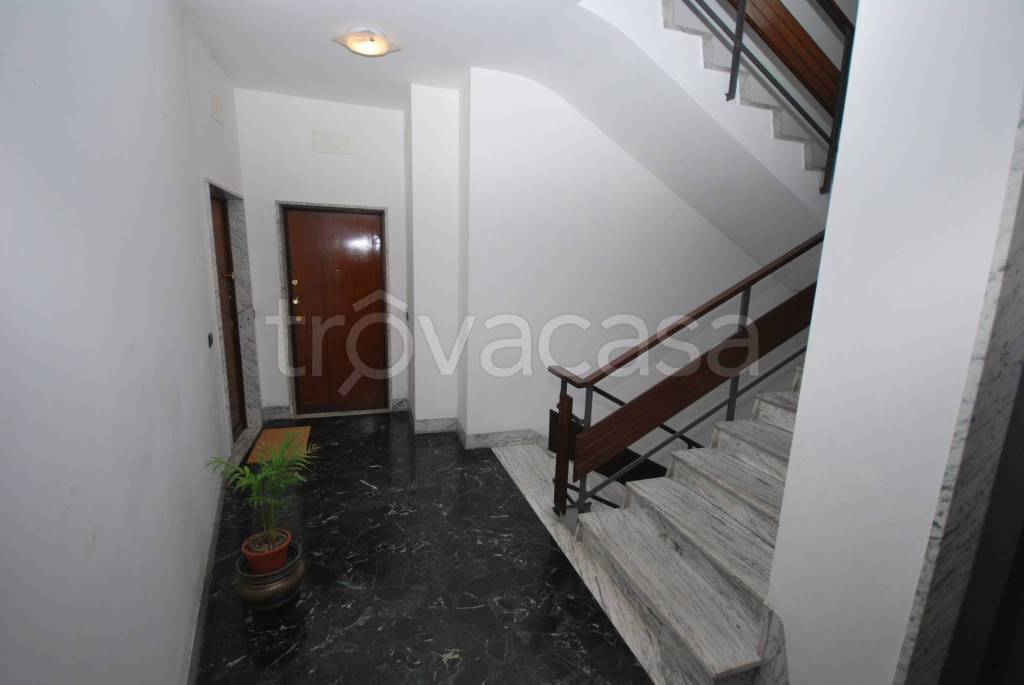 appartamento in vendita a Genova in zona Molassana