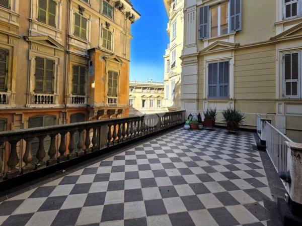 appartamento in vendita a Genova in zona Lagaccio / Granarolo