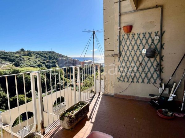 appartamento in vendita a Genova in zona Palmaro / Pra'