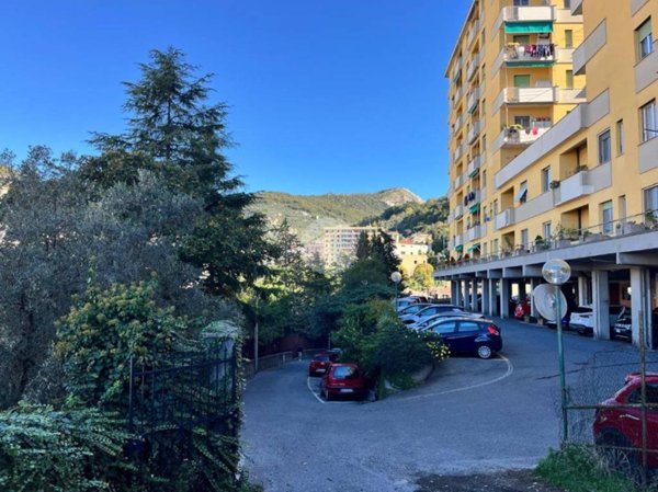 appartamento in vendita a Genova in zona Quezzi