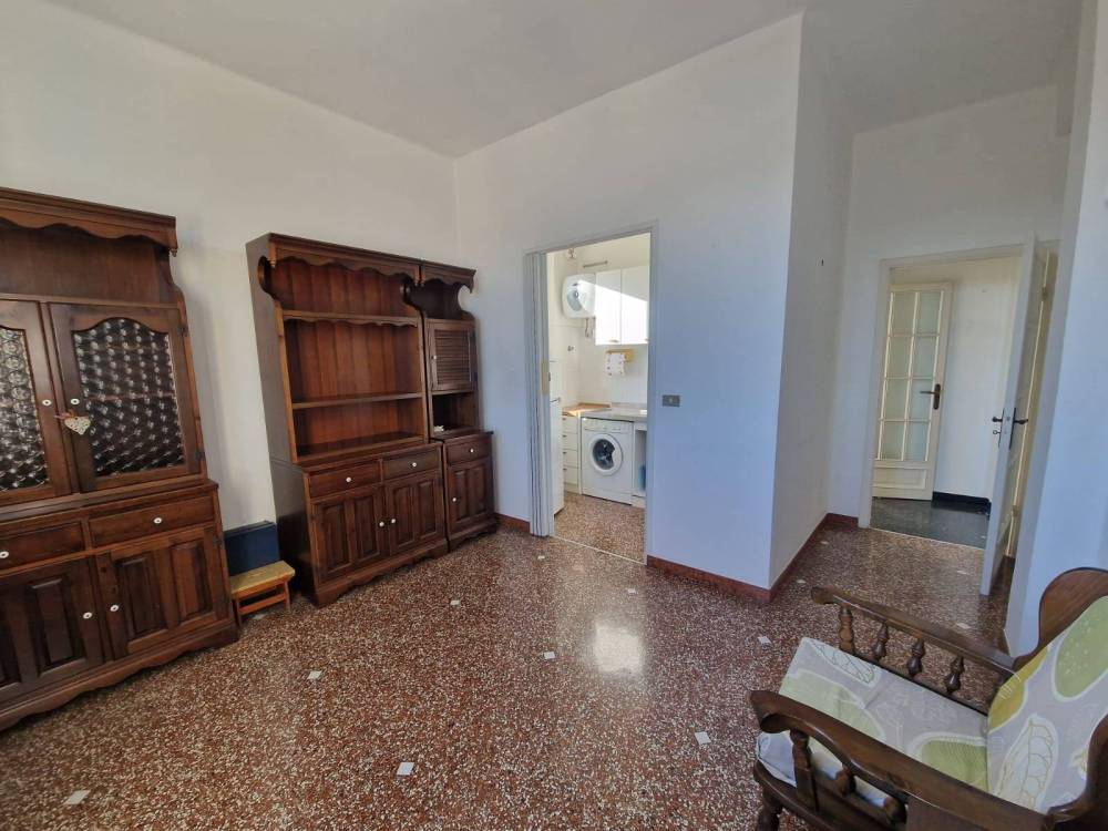 appartamento in vendita a Genova in zona Palmaro / Pra'