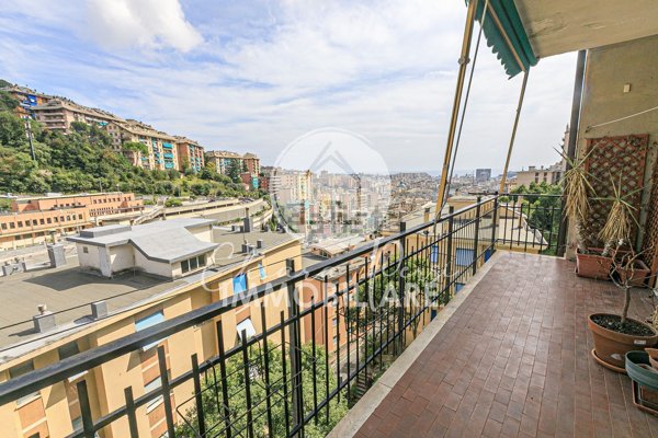 appartamento in vendita a Genova in zona Marassi