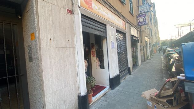 negozio in vendita a Genova in zona Sampierdarena