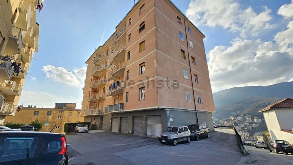 appartamento in vendita a Genova in zona Bolzaneto