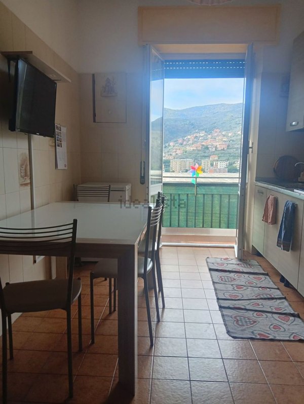 appartamento in vendita a Genova in zona Molassana