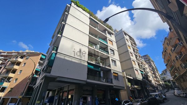 appartamento in vendita a Genova in zona Oregina