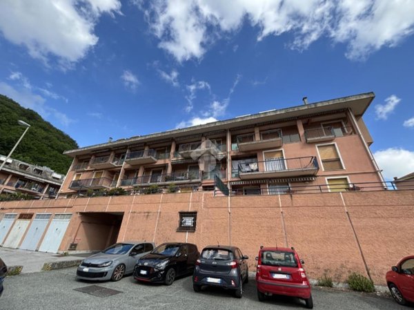 appartamento in vendita a Genova in zona Molassana