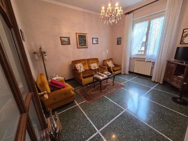 appartamento in vendita a Genova in zona Marassi