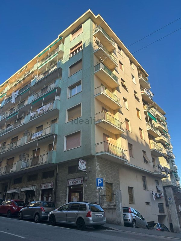 appartamento in vendita a Genova in zona Palmaro / Pra'