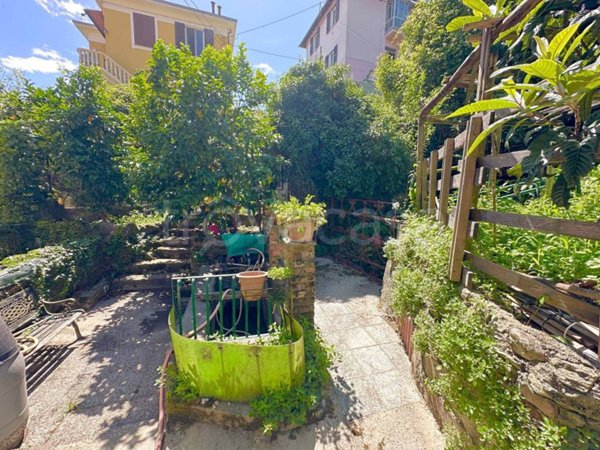 appartamento in vendita a Genova in zona San Quirico