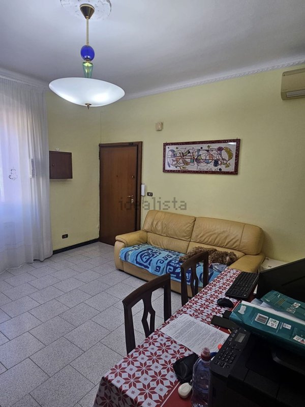 appartamento in vendita a Genova in zona Sestri Ponente