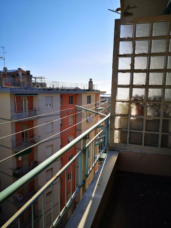 appartamento in vendita a Genova in zona Palmaro / Pra'