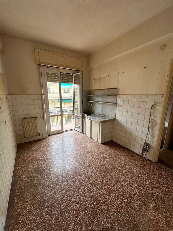 appartamento in vendita a Genova in zona Palmaro / Pra'