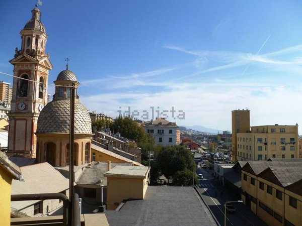 appartamento in vendita a Genova in zona Voltri