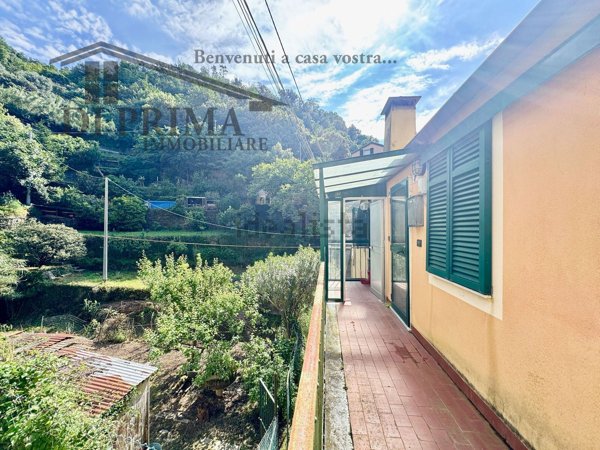 appartamento in vendita a Genova in zona Crevari