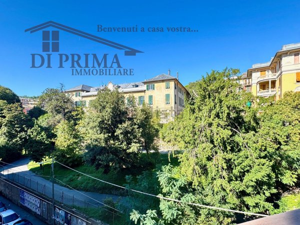 appartamento in vendita a Genova in zona Sestri Ponente