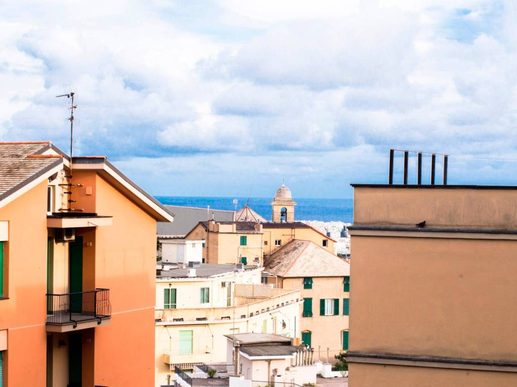 appartamento in vendita a Genova in zona Oregina