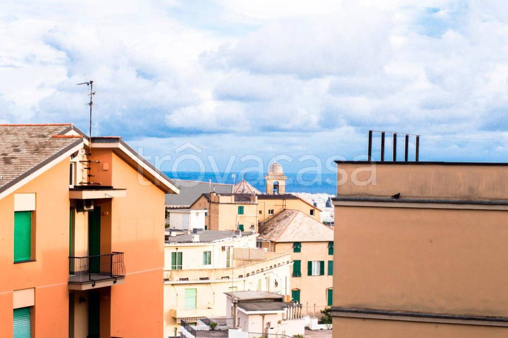 appartamento in vendita a Genova in zona Oregina