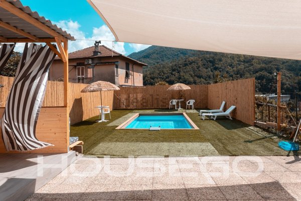 appartamento in vendita a Genova in zona Struppa