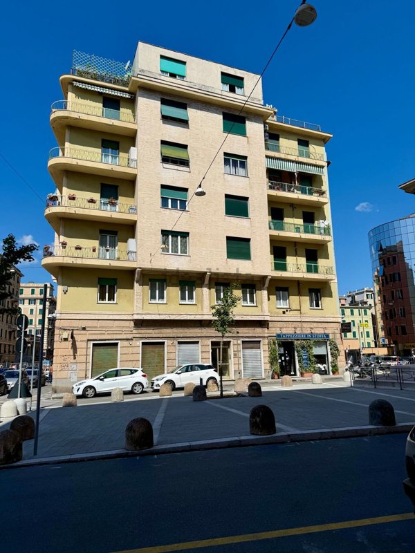 appartamento in vendita a Genova in zona Sampierdarena