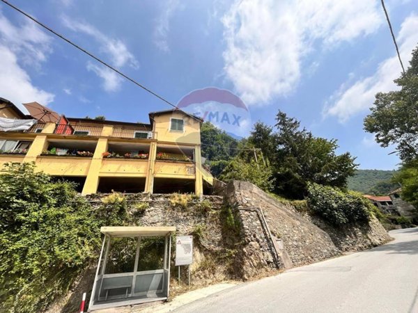 appartamento in vendita a Genova in zona Acquasanta