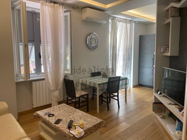 appartamento in vendita a Genova in zona Sestri Ponente