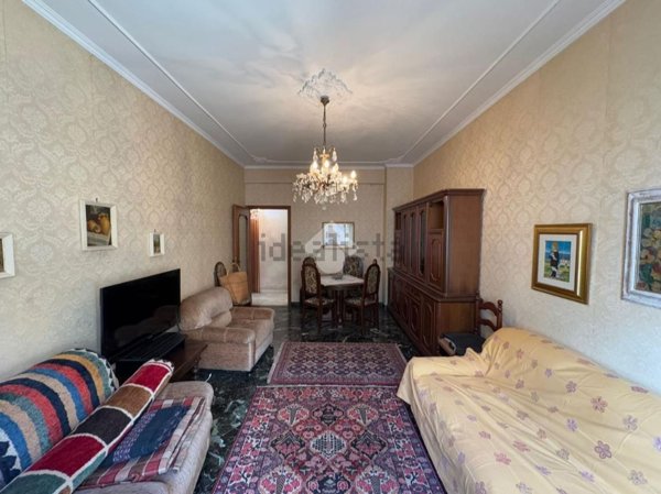 appartamento in vendita a Genova in zona Rivarolo