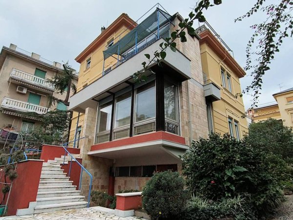 casa indipendente in vendita a Genova in zona Pegli