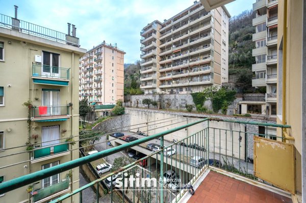 appartamento in vendita a Genova in zona Molassana