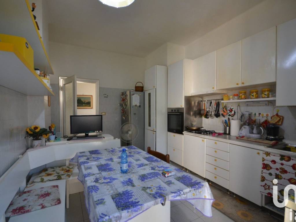 appartamento in vendita a Genova in zona Marassi