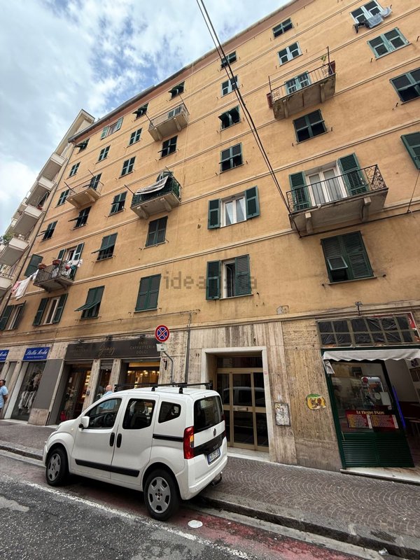 appartamento in vendita a Genova in zona Sampierdarena