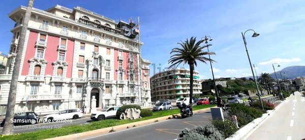 appartamento in vendita a Genova in zona Albaro