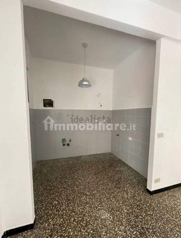 appartamento in vendita a Genova in zona Sestri Ponente