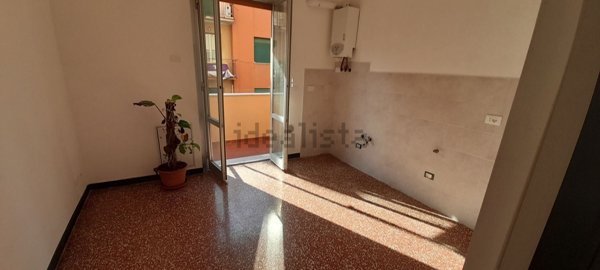 appartamento in vendita a Genova in zona Staglieno