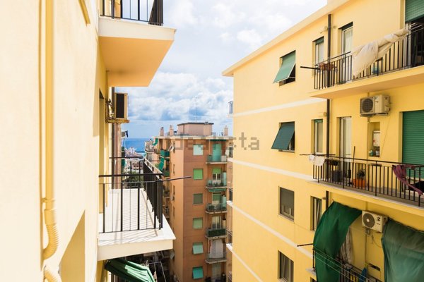 appartamento in vendita a Genova in zona Sampierdarena