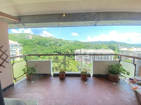 appartamento in vendita a Genova in zona Pegli