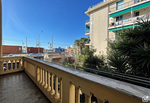 appartamento in vendita a Genova in zona Pegli