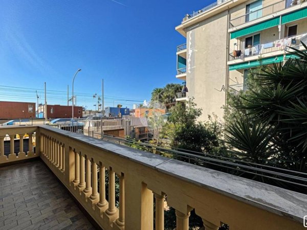 appartamento in vendita a Genova in zona Pegli