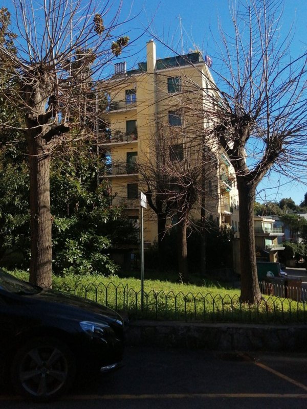 appartamento in vendita a Genova in zona Sestri Ponente