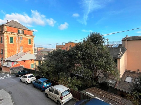 appartamento in vendita a Genova in zona Voltri