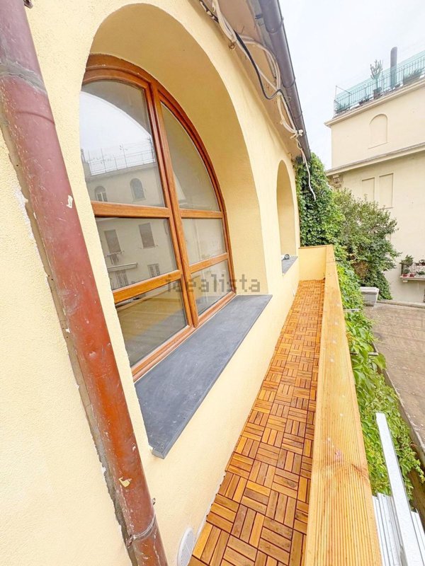 appartamento in vendita a Genova in zona Carignano