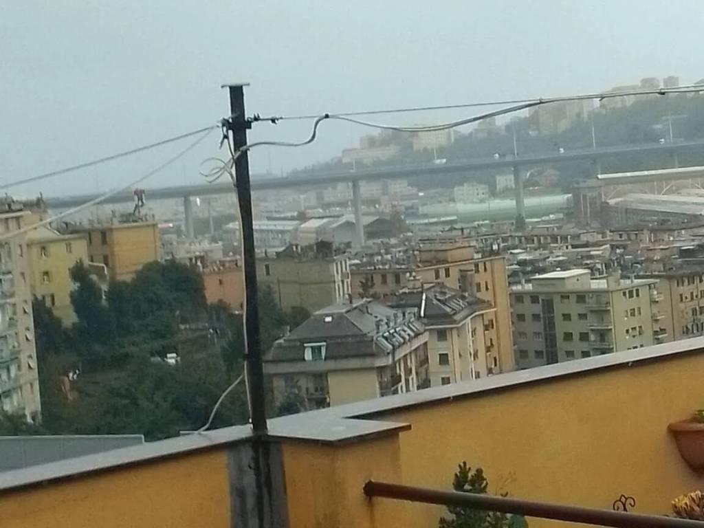 appartamento in vendita a Genova in zona Certosa