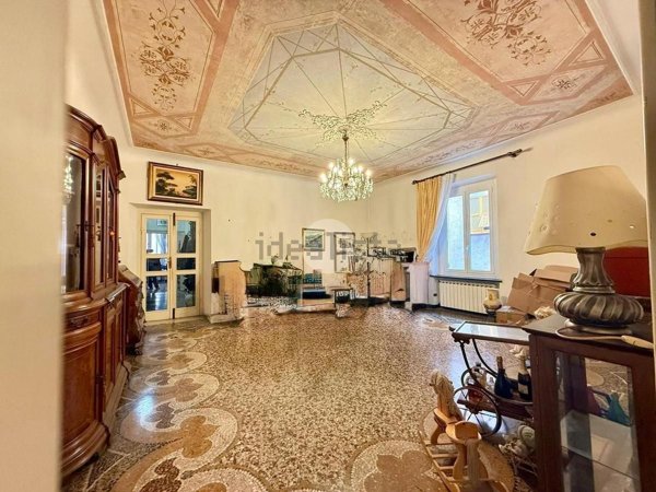 appartamento in vendita a Genova in zona Sampierdarena