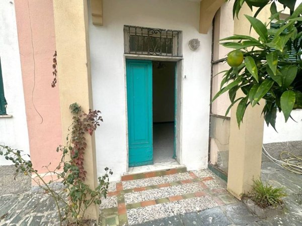 appartamento in vendita a Genova in zona Certosa