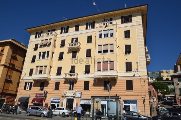 appartamento in vendita a Genova in zona Voltri