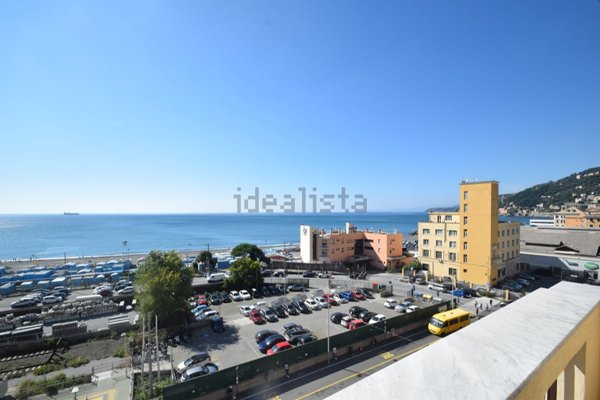 appartamento in vendita a Genova in zona Voltri