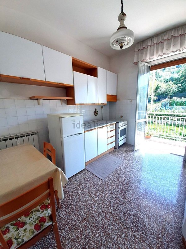 appartamento in vendita a Genova in zona Molassana